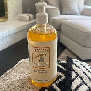 Crabtree And Evelyn Gardeners Hand Soap New